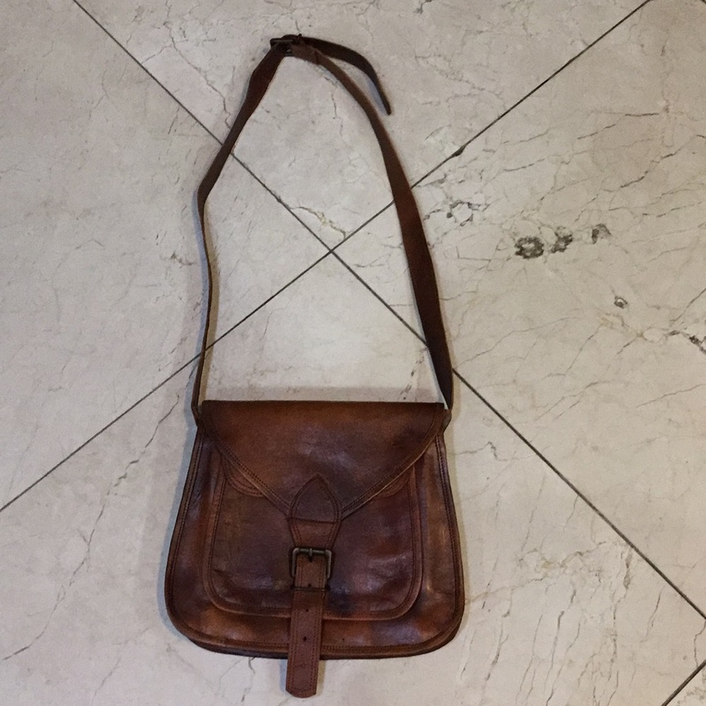 Leather messenger crossbody bag